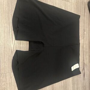 4x bnwt Understance soft contour, no roll, hi rise Black bike Shorts